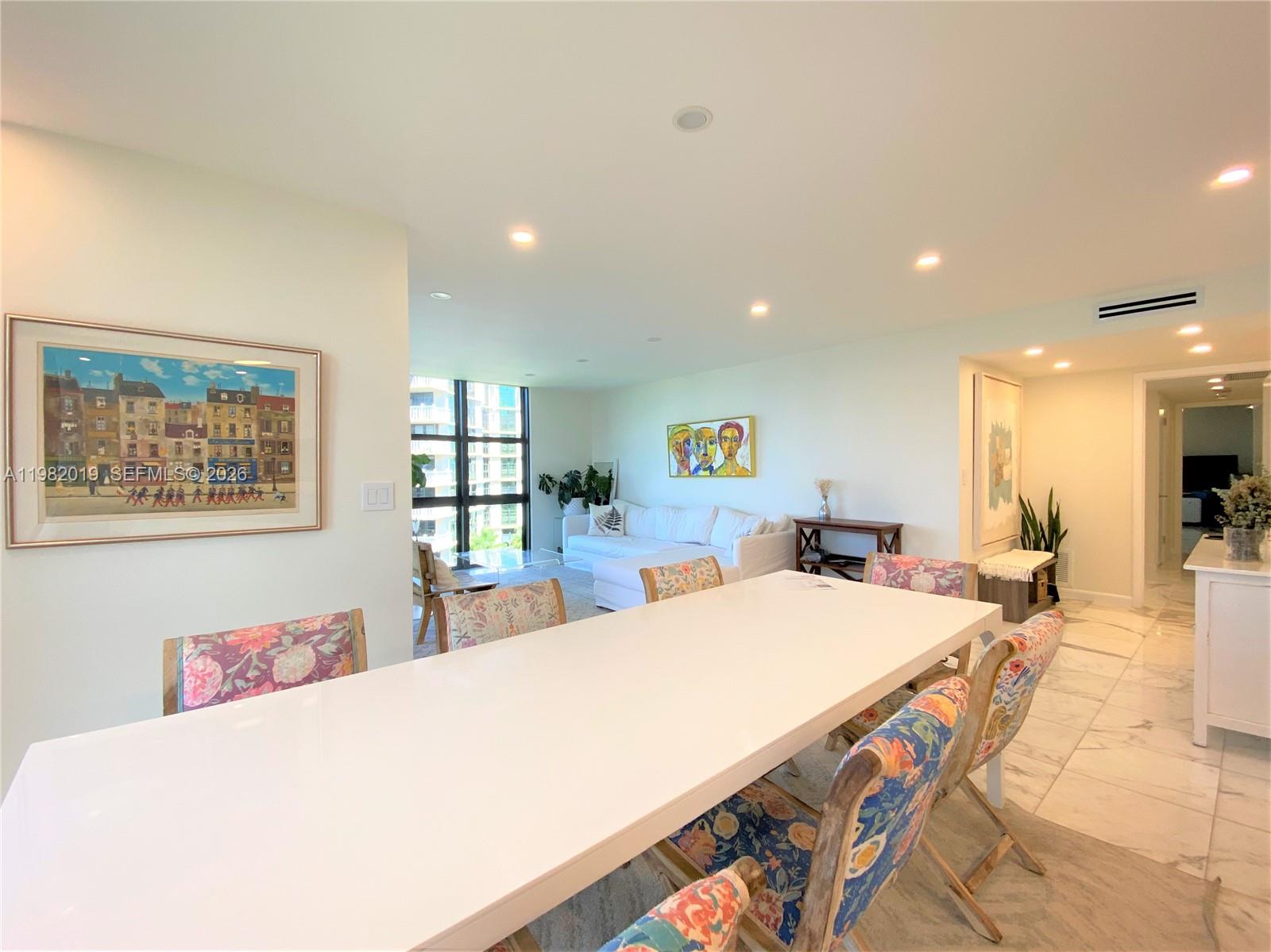 TOWERS OF KEY BISCAYNE CO - Residential Lease