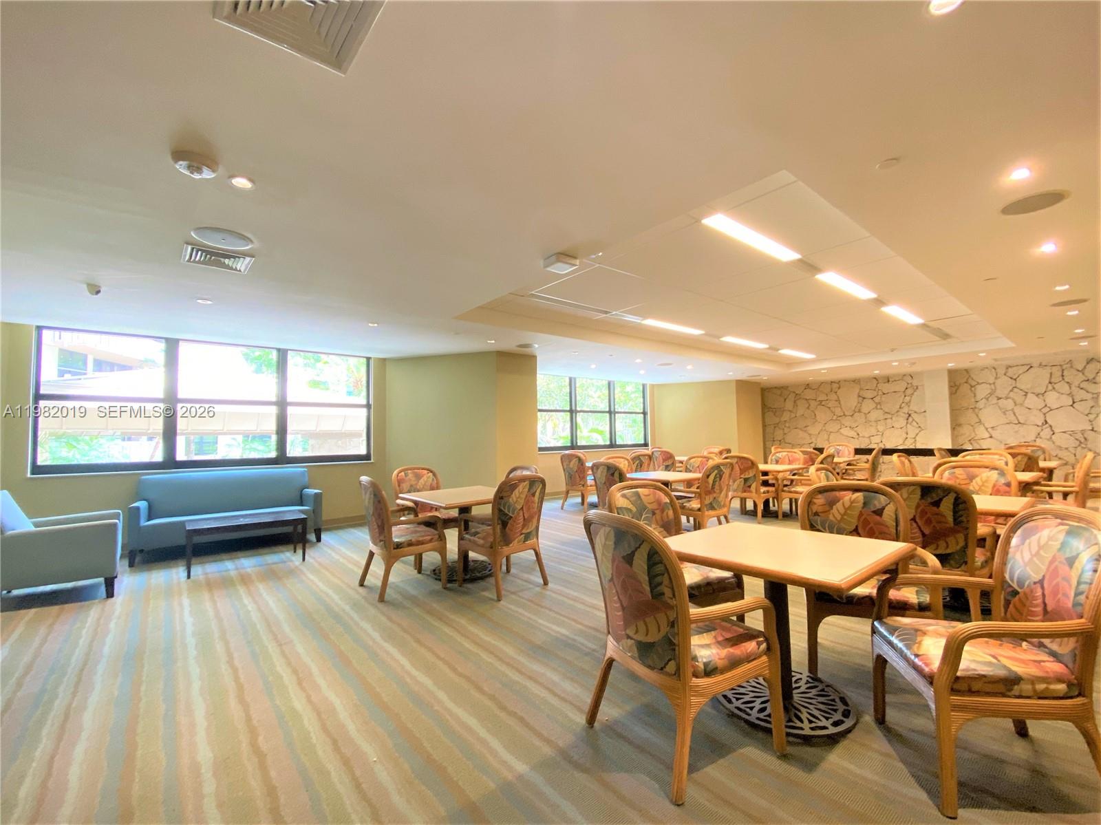 TOWERS OF KEY BISCAYNE CO - Residential Lease