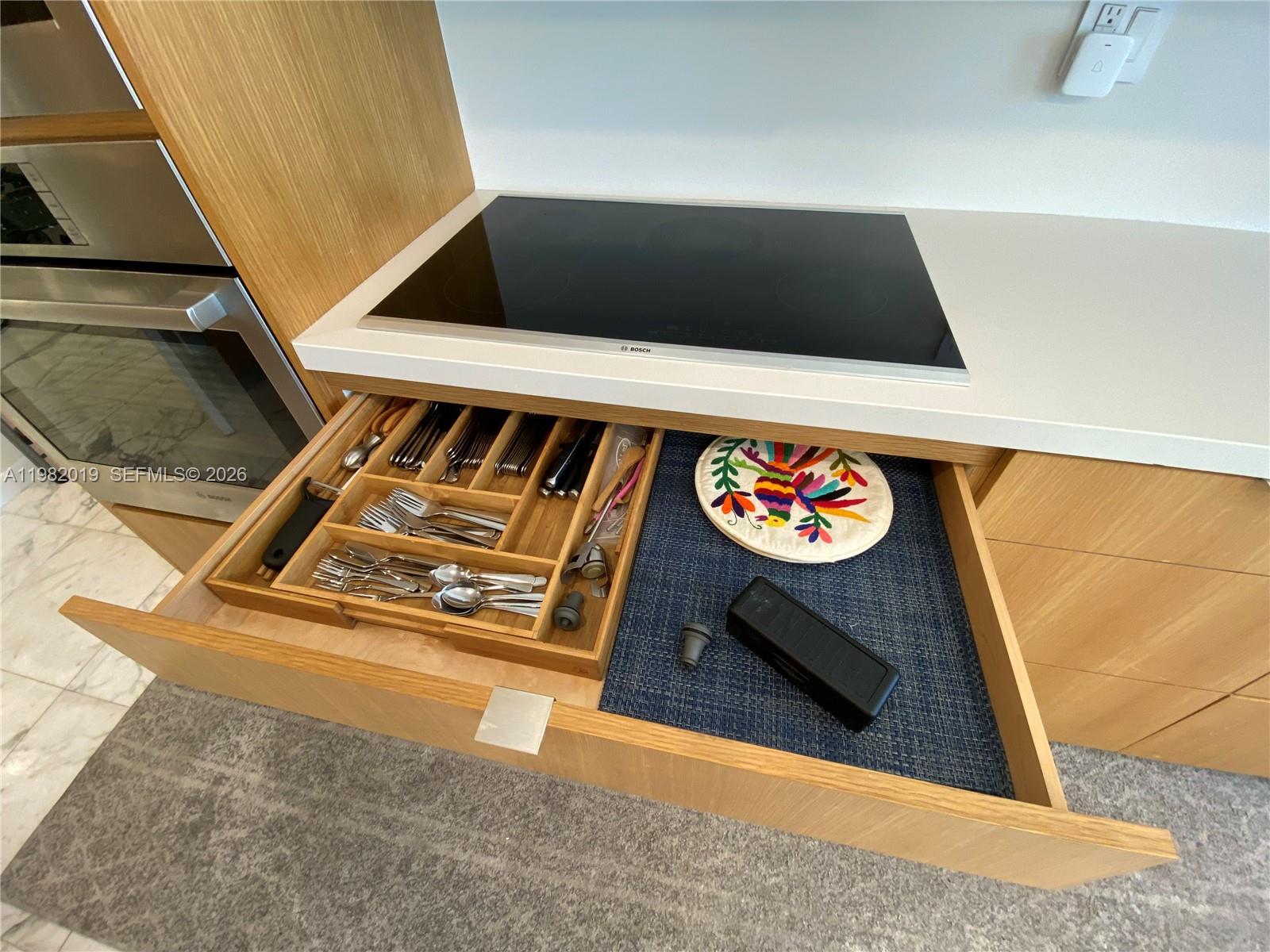 TOWERS OF KEY BISCAYNE CO - Residential Lease