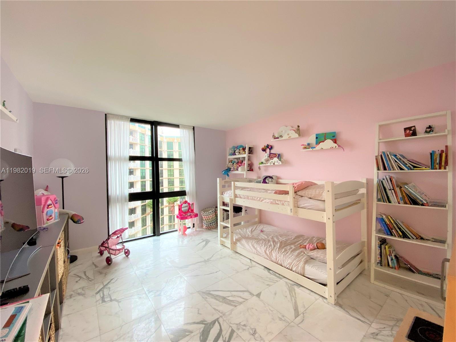 TOWERS OF KEY BISCAYNE CO - Residential Lease