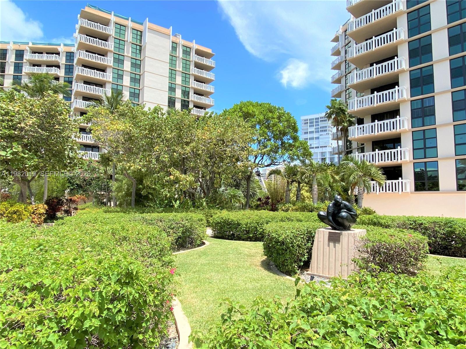 TOWERS OF KEY BISCAYNE CO - Residential Lease