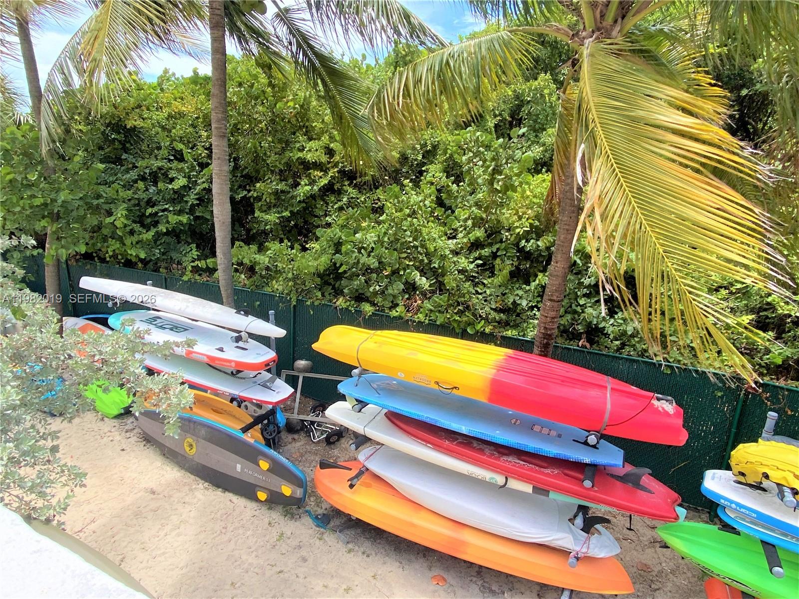 TOWERS OF KEY BISCAYNE CO - Residential Lease