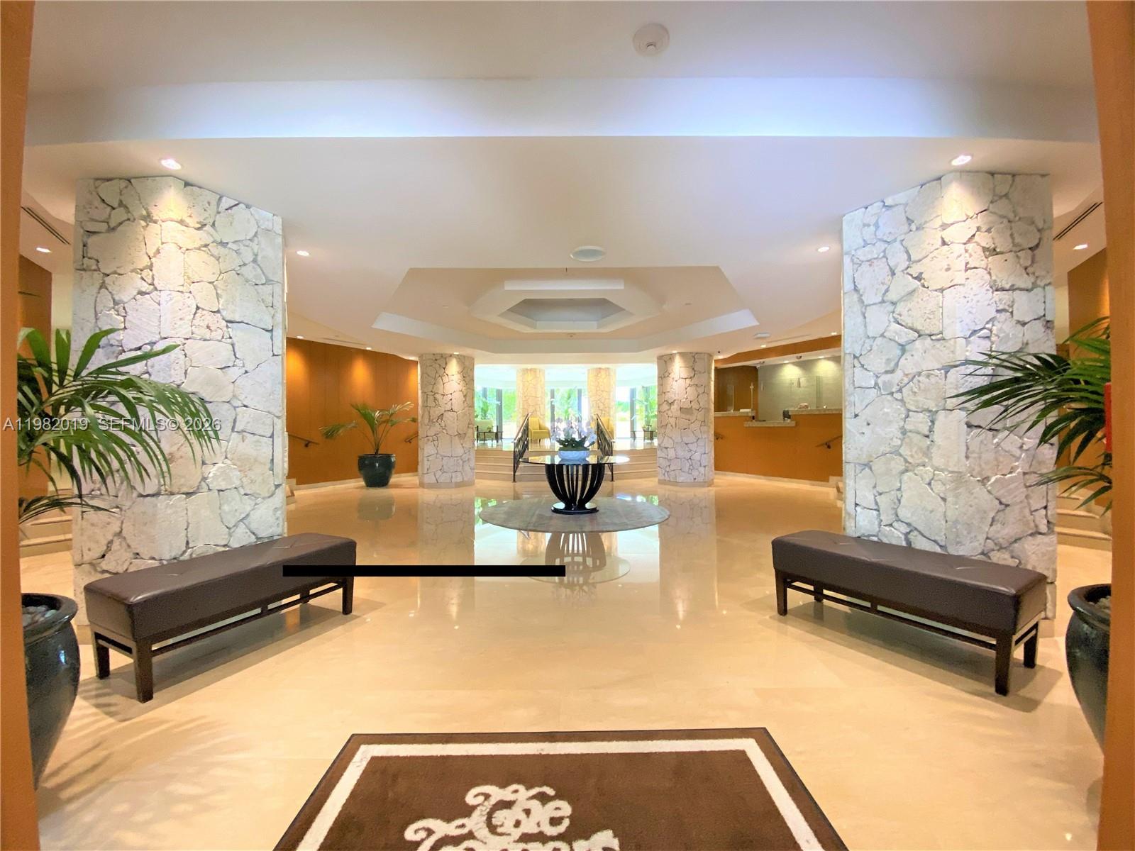 TOWERS OF KEY BISCAYNE CO - Residential Lease