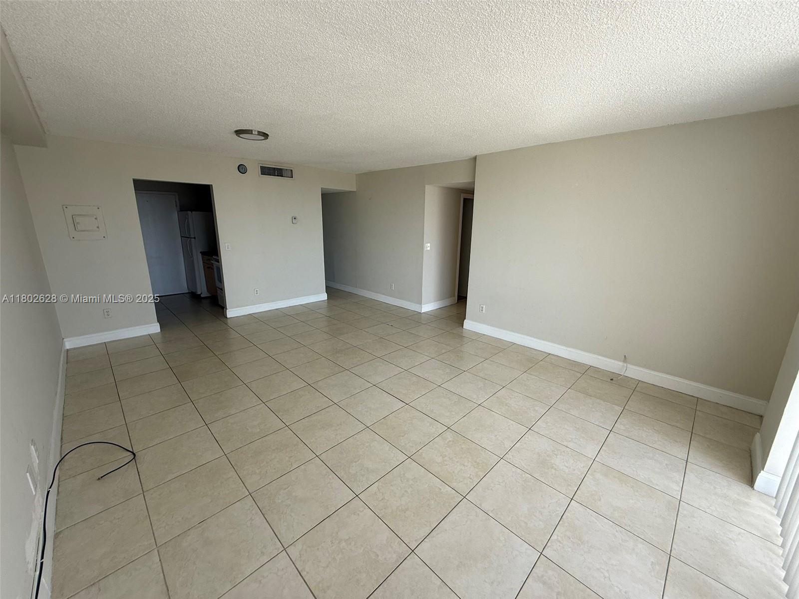 2000 NE 135th St 309