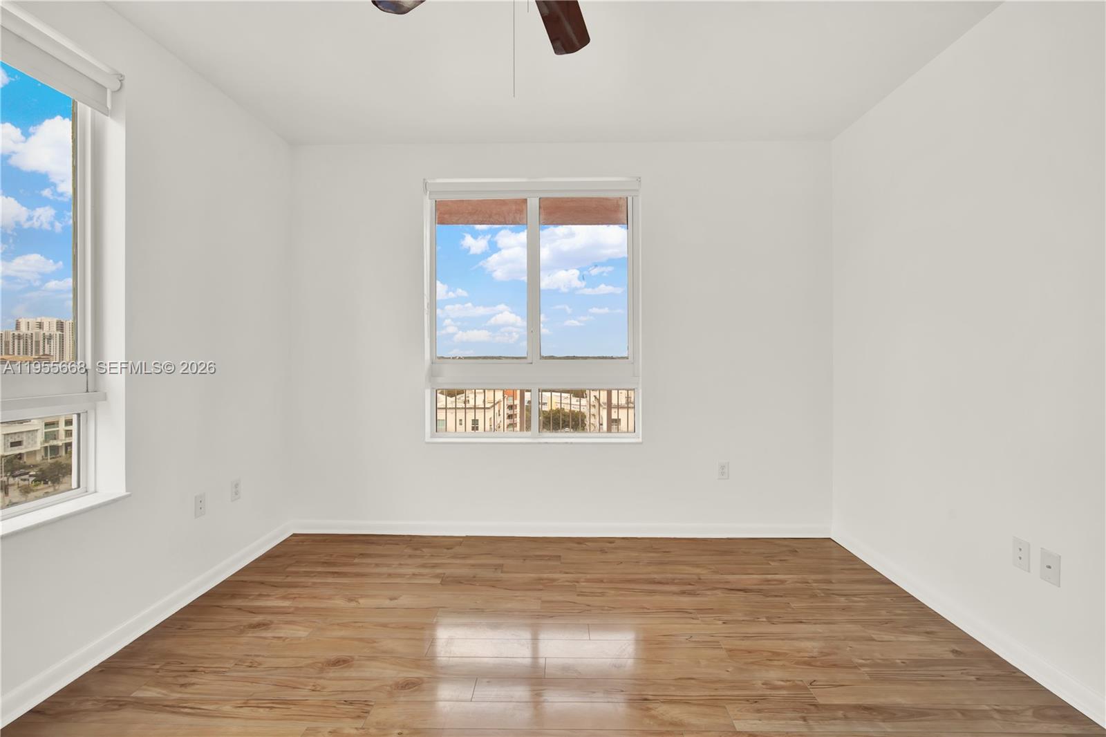 TOSCANO CONDO - Residential