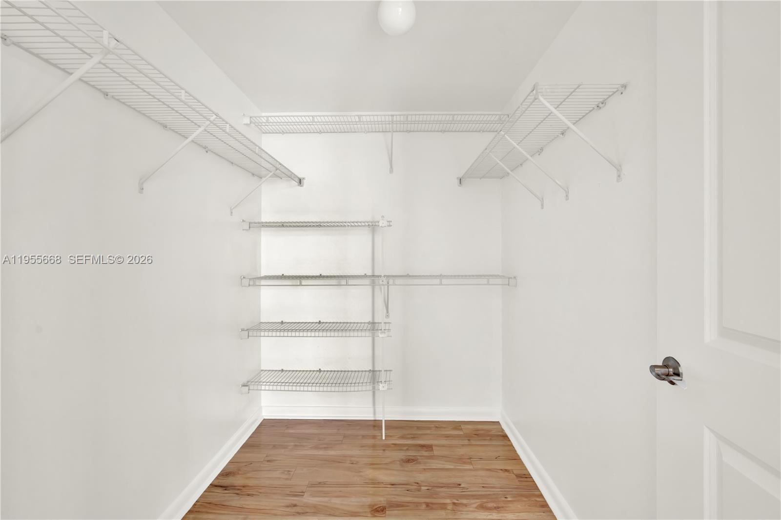 TOSCANO CONDO - Residential