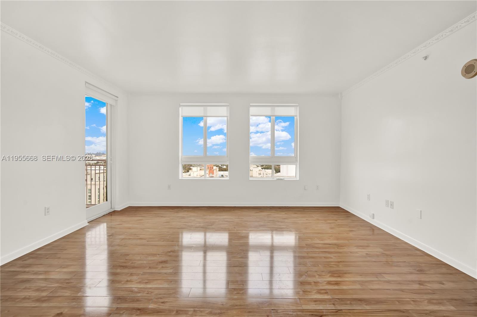 TOSCANO CONDO - Residential