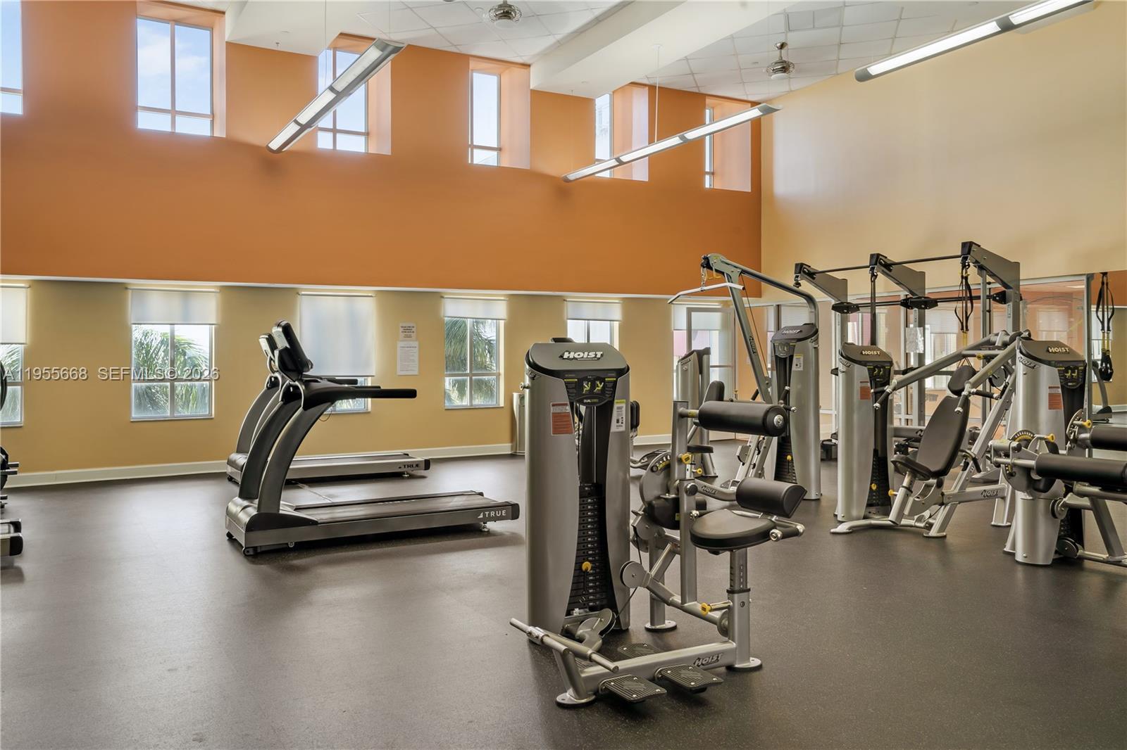 TOSCANO CONDO - Residential