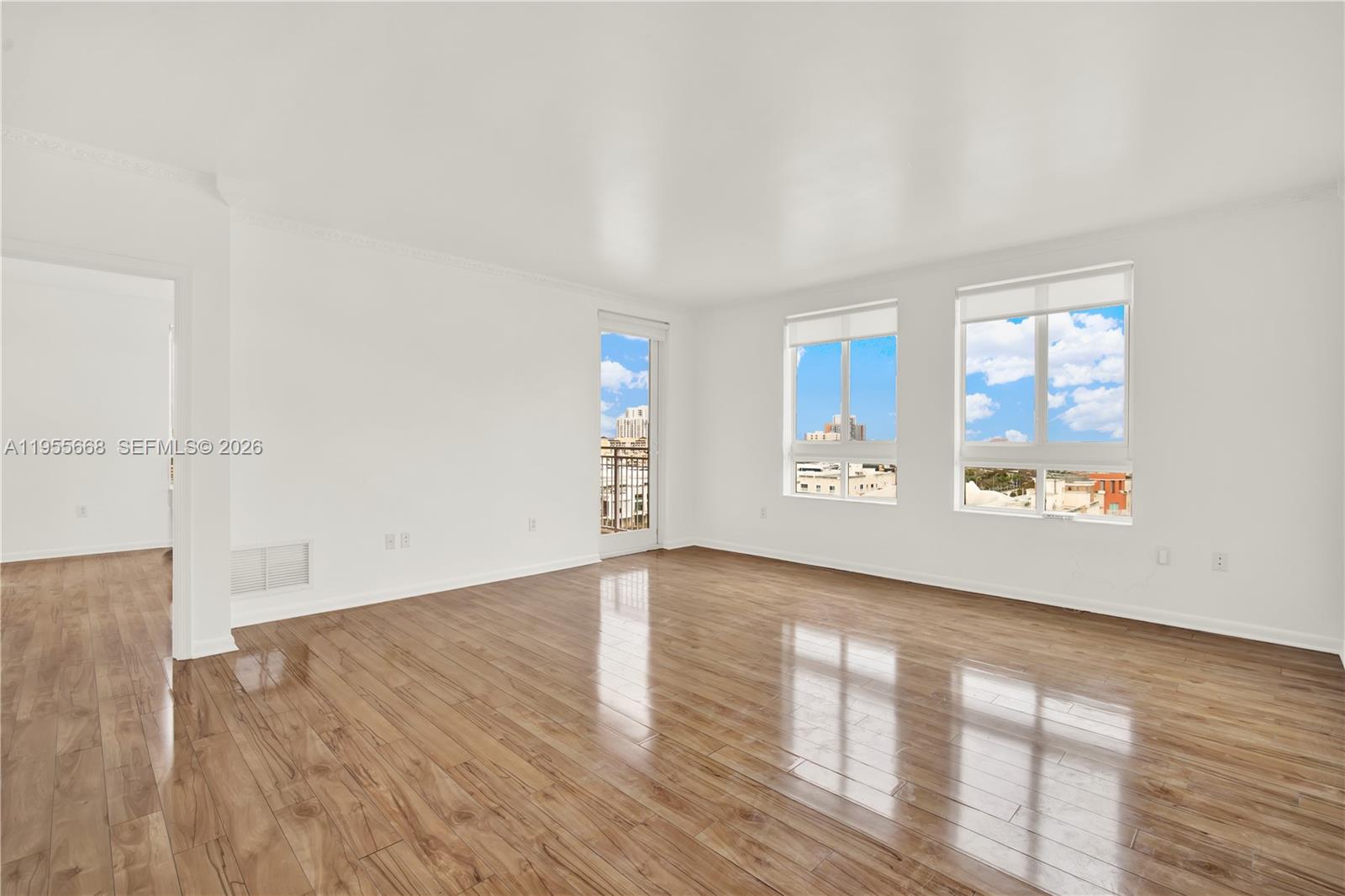 TOSCANO CONDO - Residential