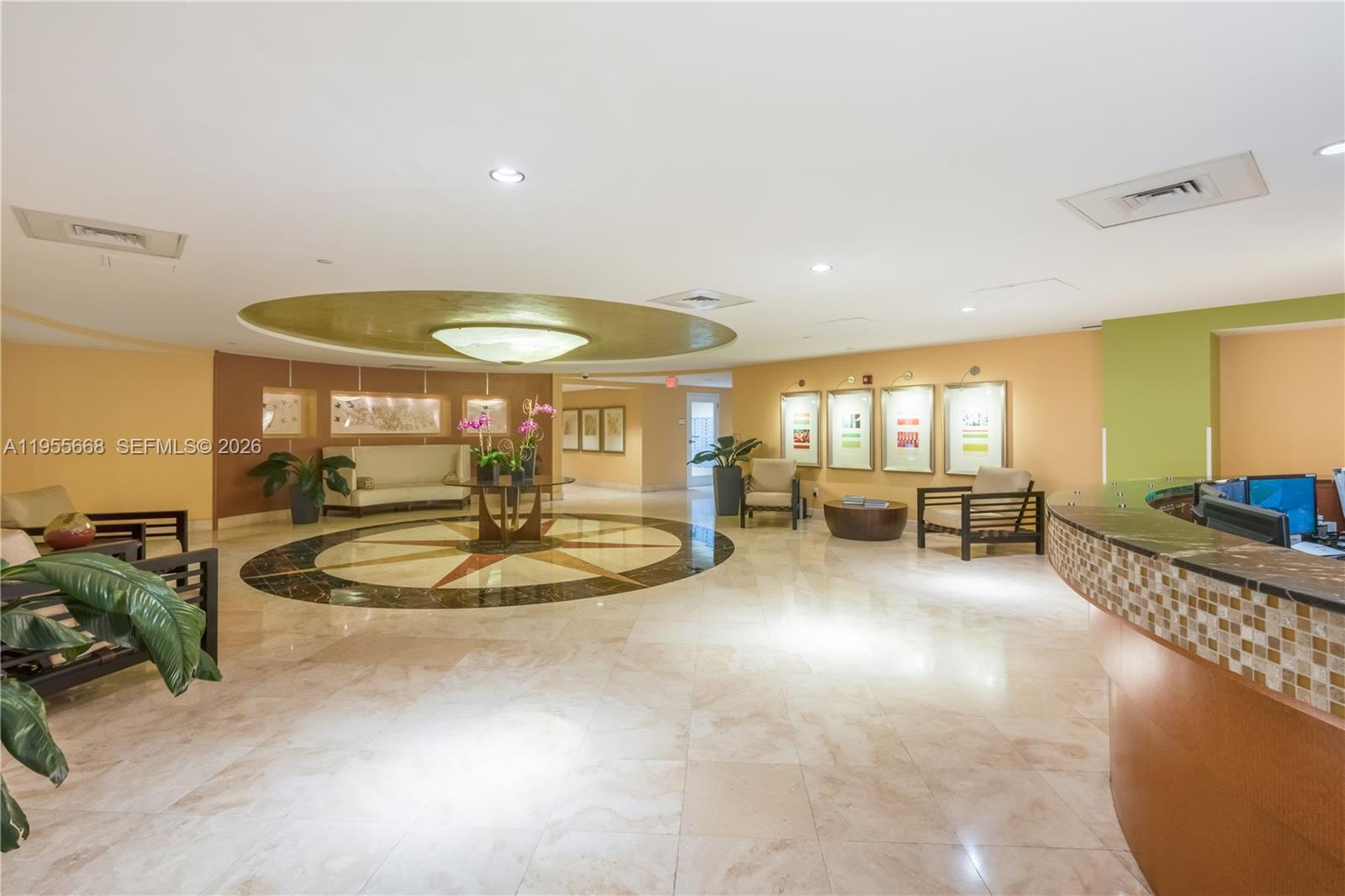 TOSCANO CONDO - Residential