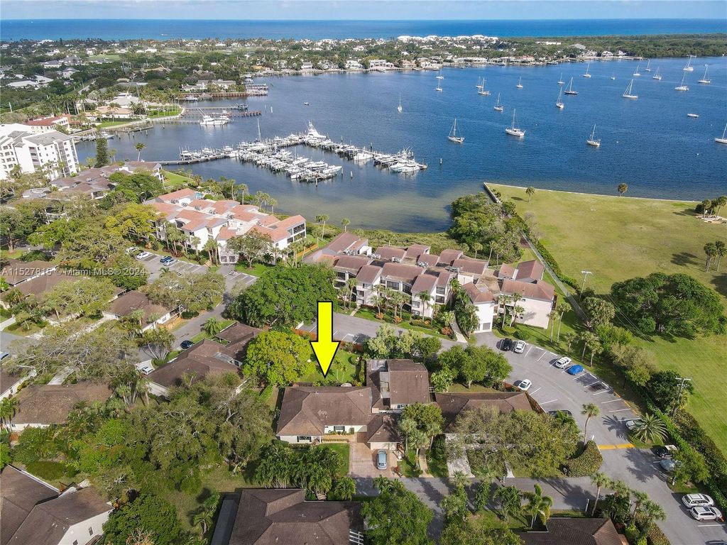 Photo of 11463 Riverwood Pl, North Palm Beach, FL 33408 (MLS # A11527815)