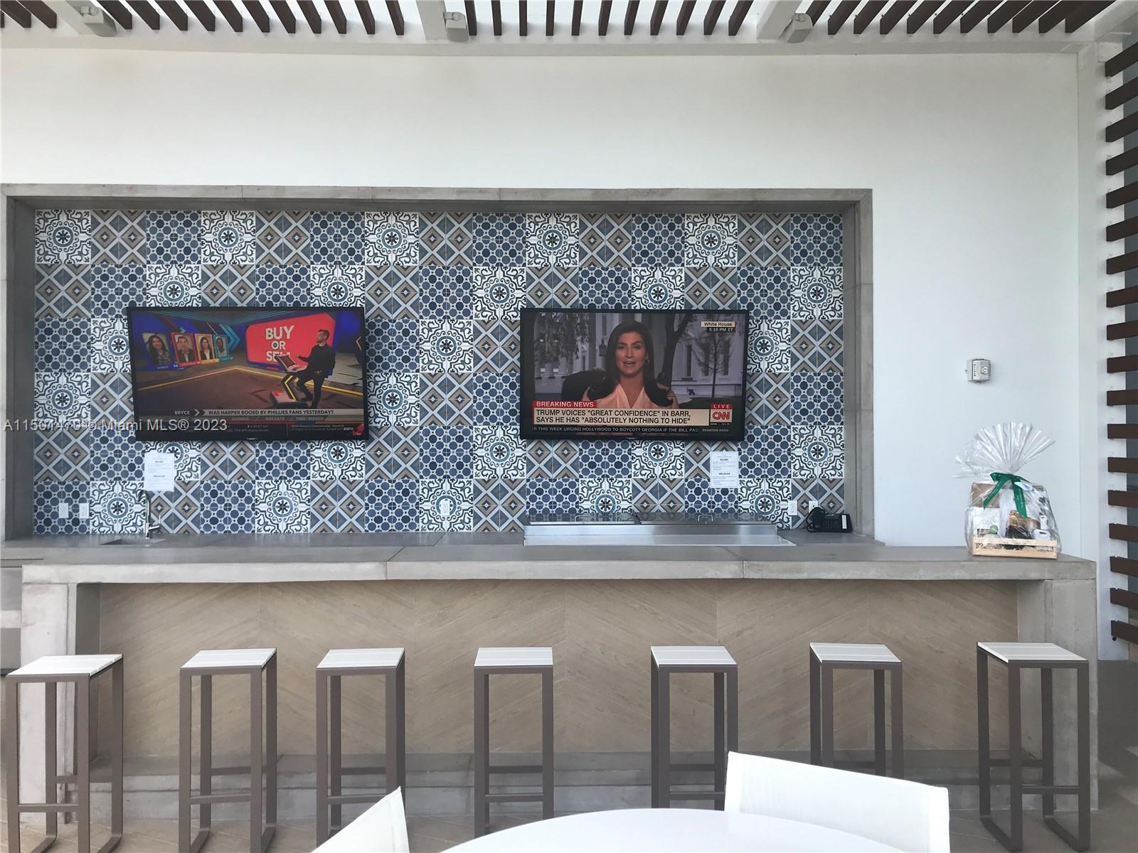 The Harbour Condominium - Residential Lease
