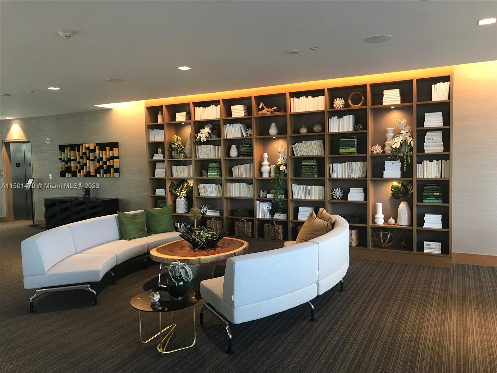 The Harbour Condominium - Residential Lease