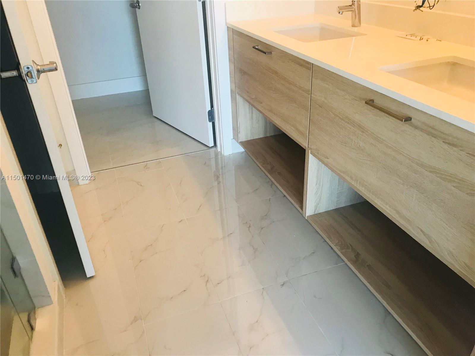 The Harbour Condominium - Residential Lease