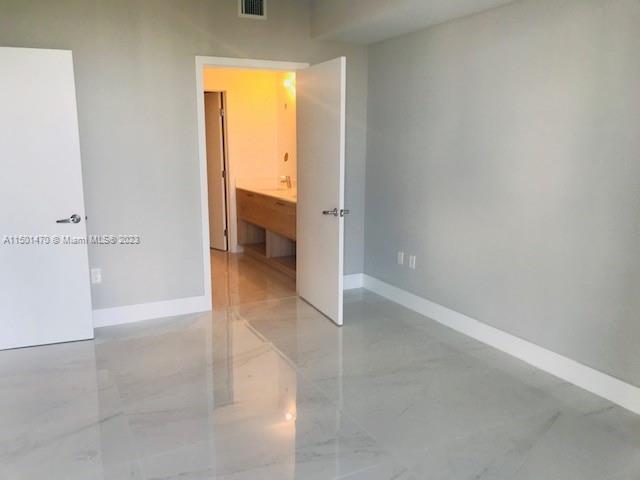 The Harbour Condominium - Residential Lease