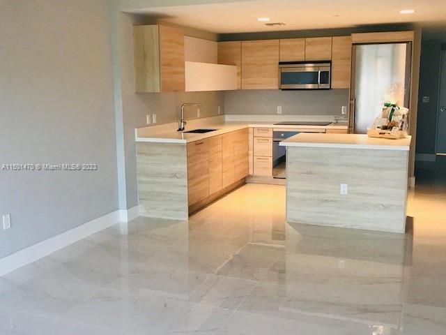 The Harbour Condominium - Residential Lease