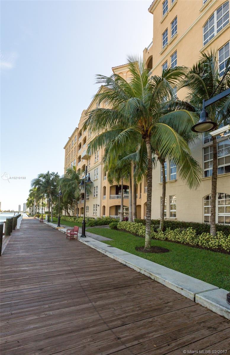 Alaqua - Residential Lease