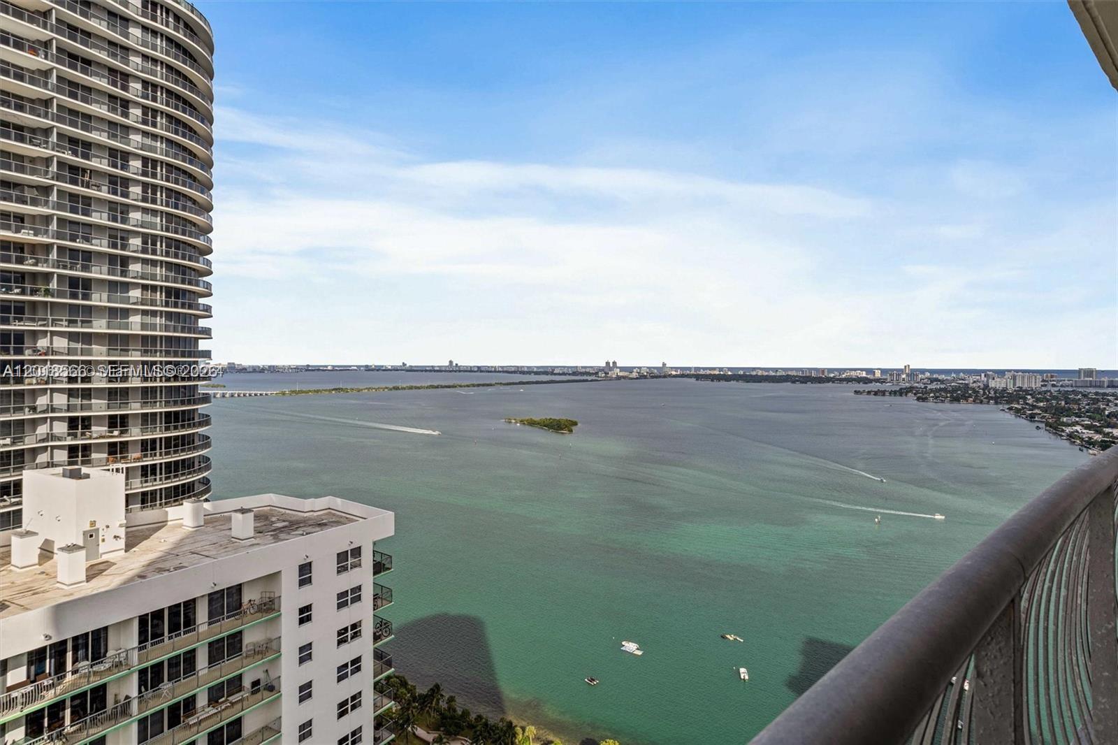 1750 N Bayshore Dr 3605