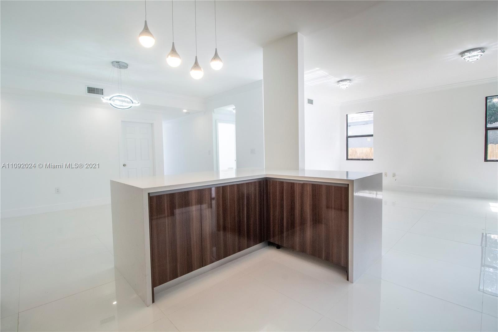3010 ELIZABETH CONDO - Residential