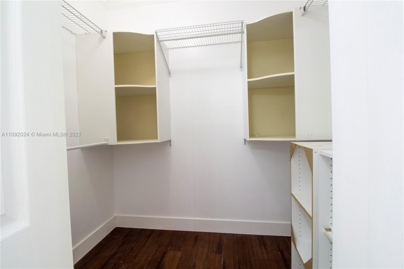 3010 ELIZABETH CONDO - Residential