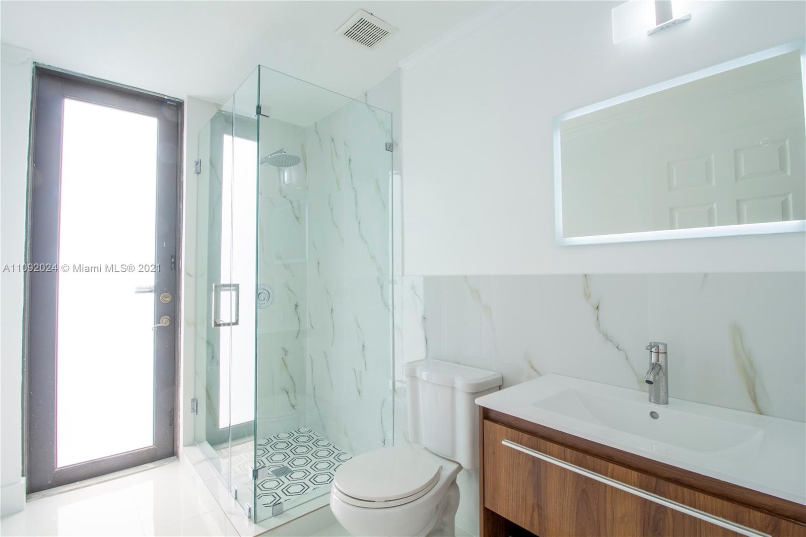 3010 ELIZABETH CONDO - Residential