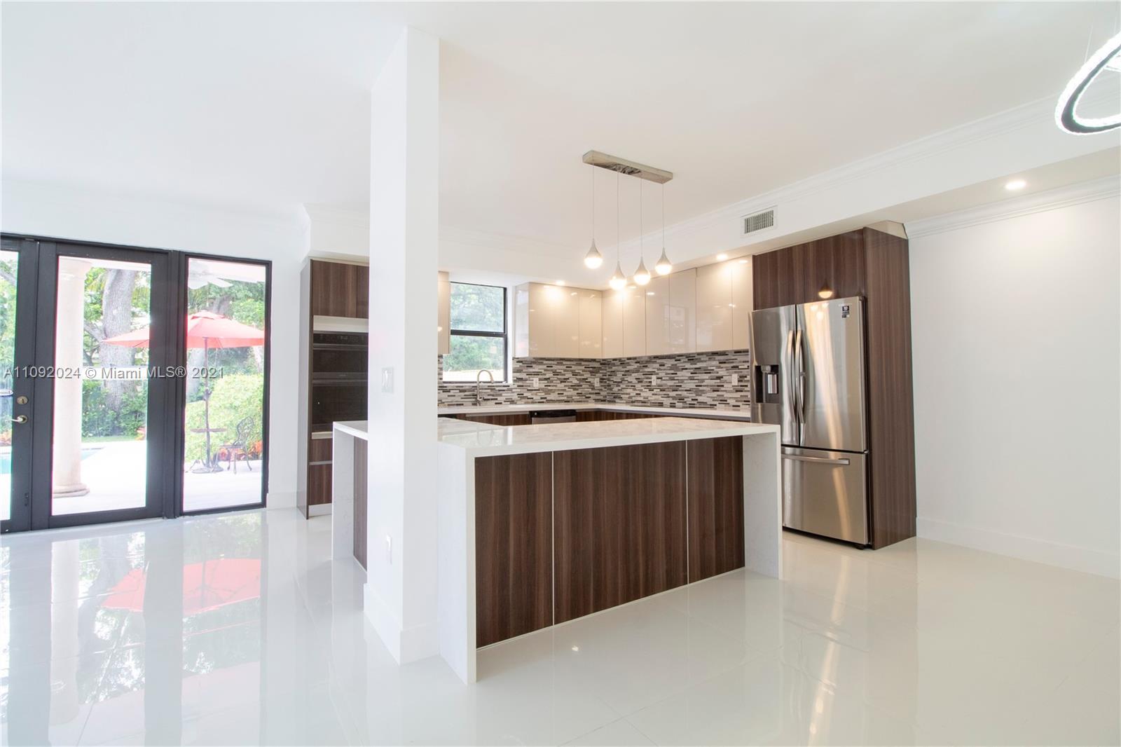 3010 ELIZABETH CONDO - Residential