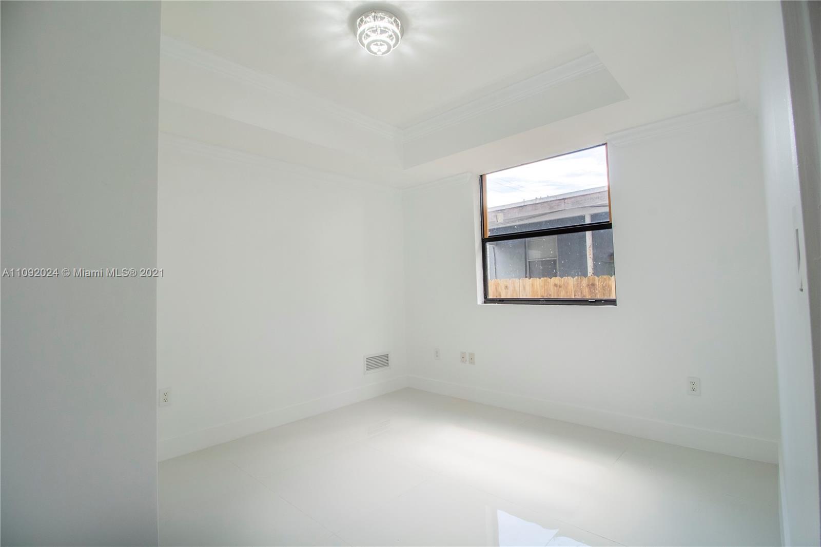 3010 ELIZABETH CONDO - Residential
