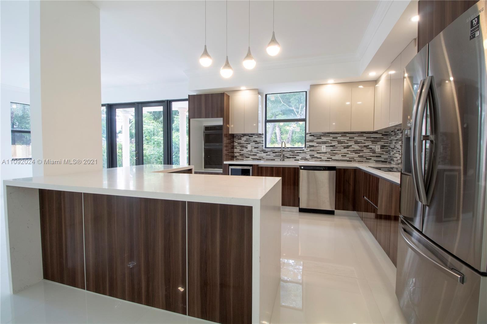 3010 ELIZABETH CONDO - Residential