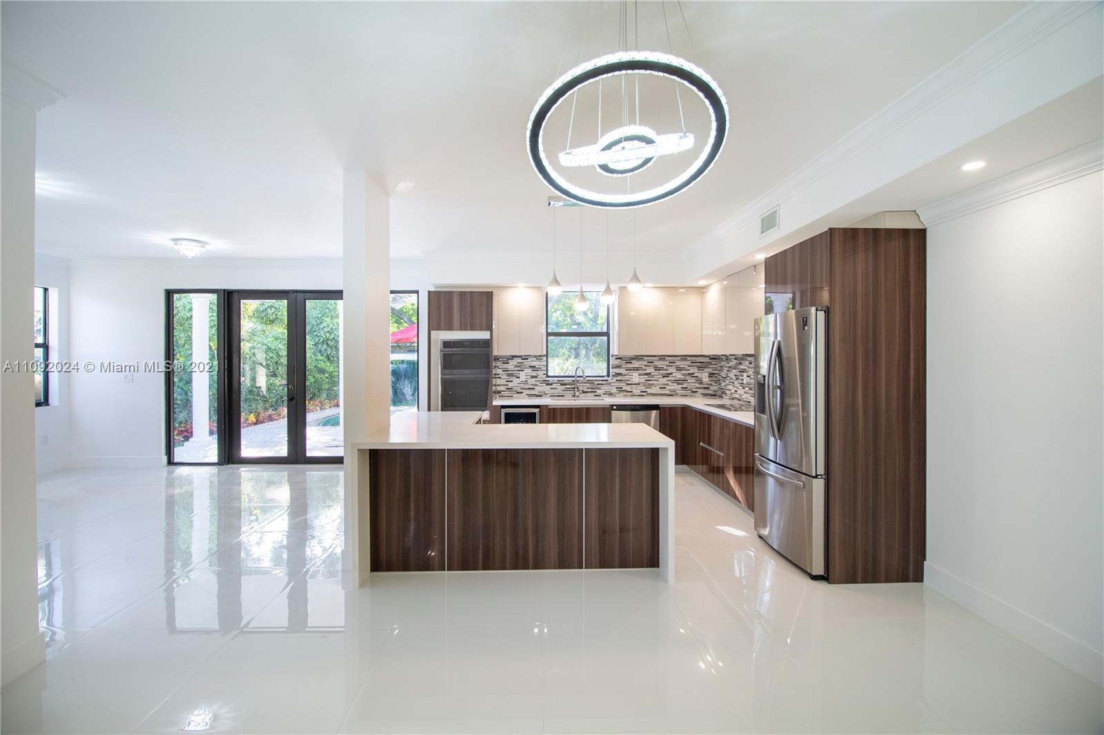 3010 ELIZABETH CONDO - Residential