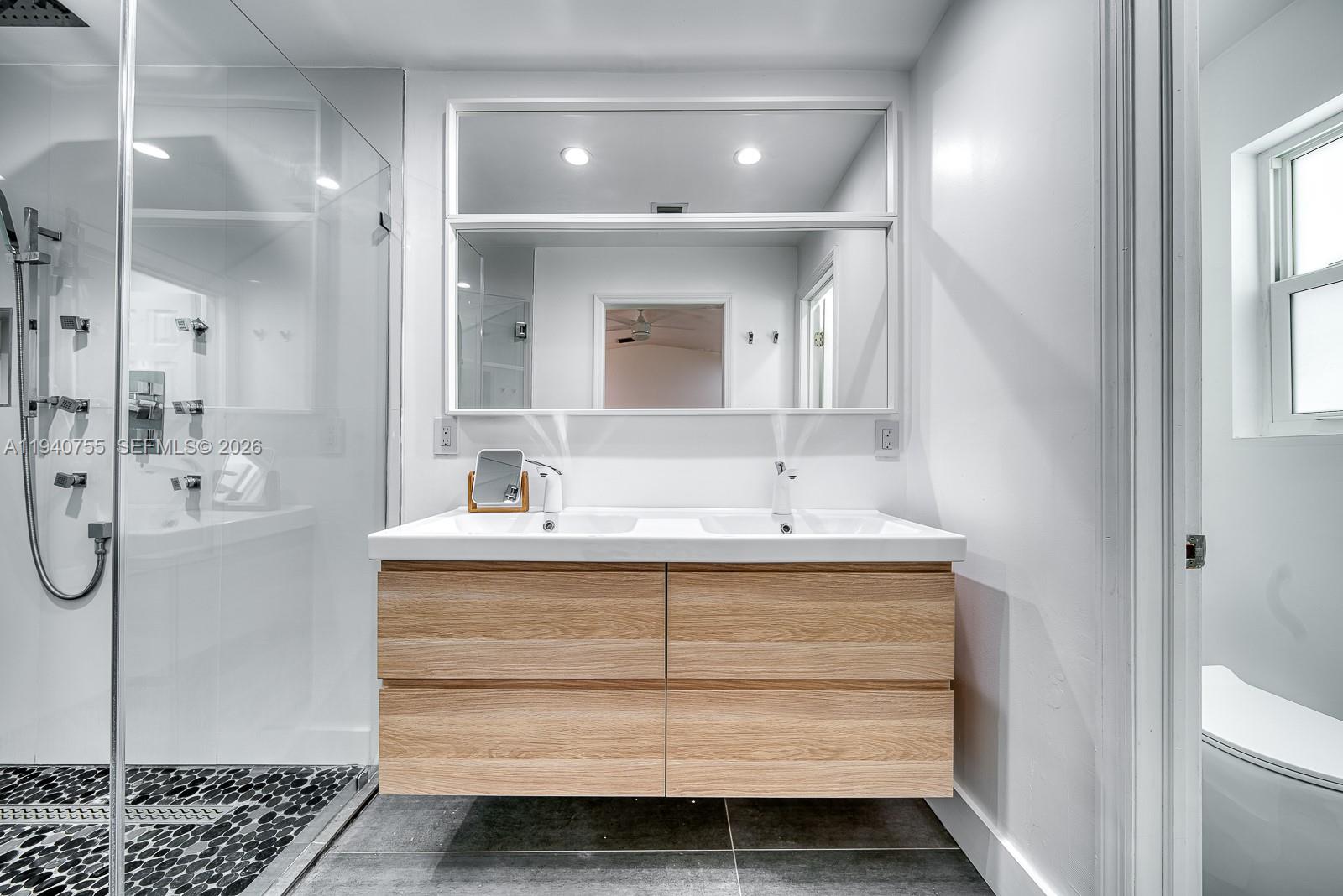 WORD SUB - Residential Lease