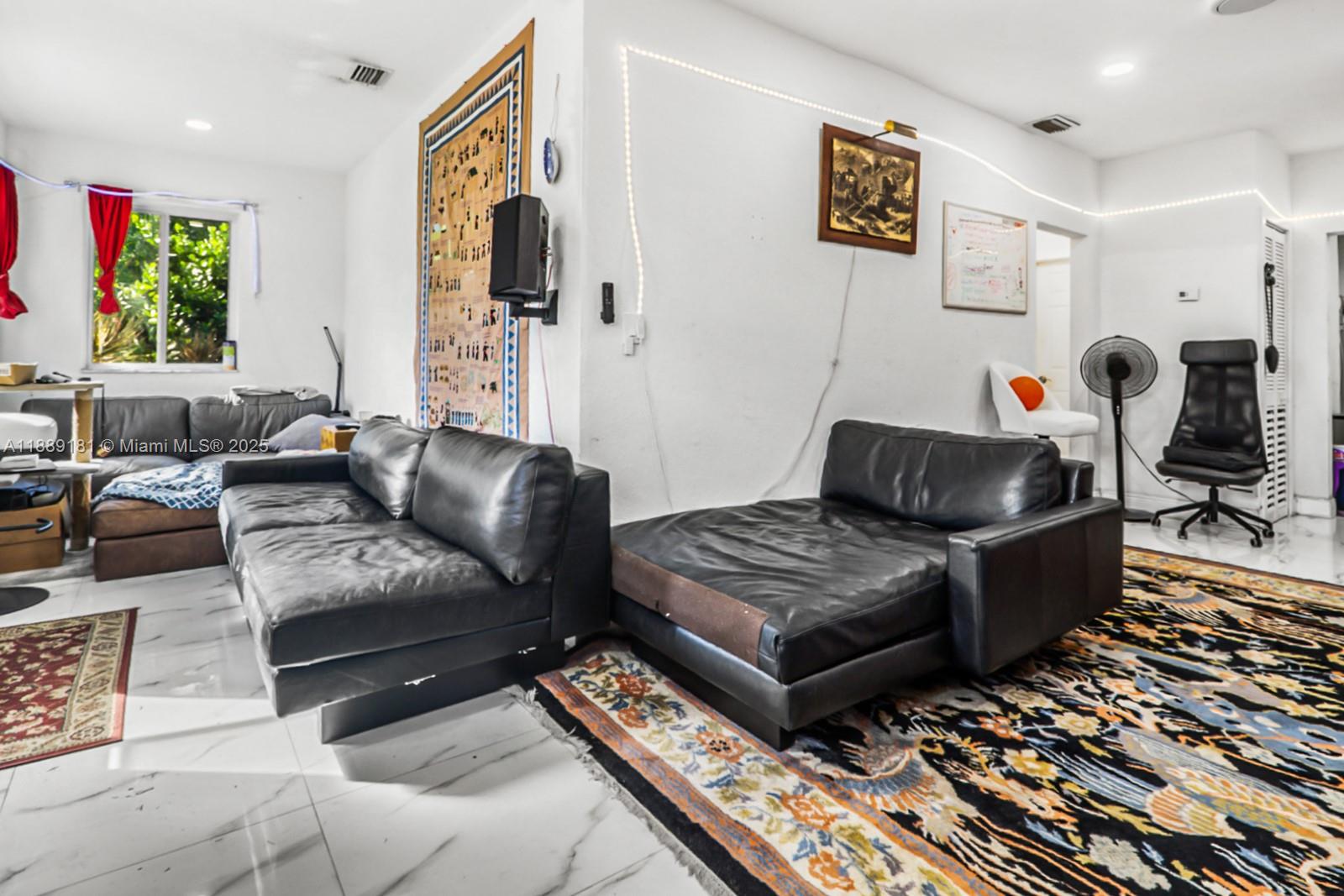 1ST ADDN TO MONNAH PK - Residential