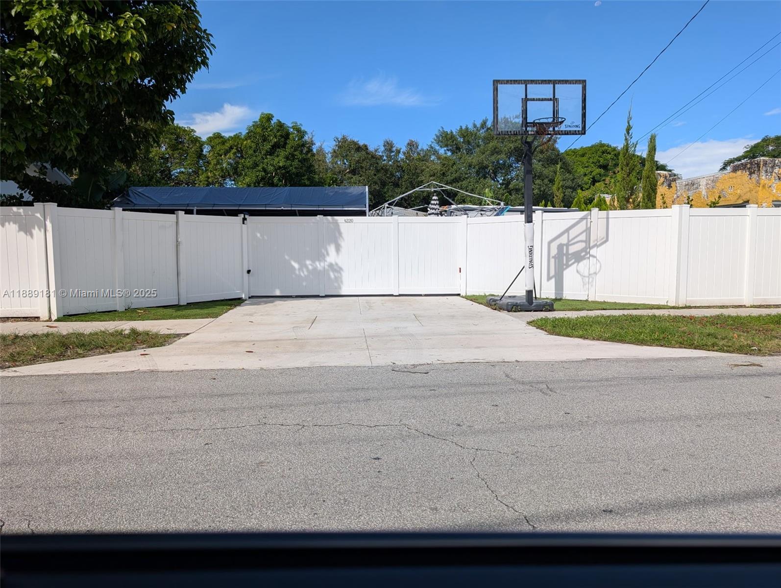 1ST ADDN TO MONNAH PK - Residential