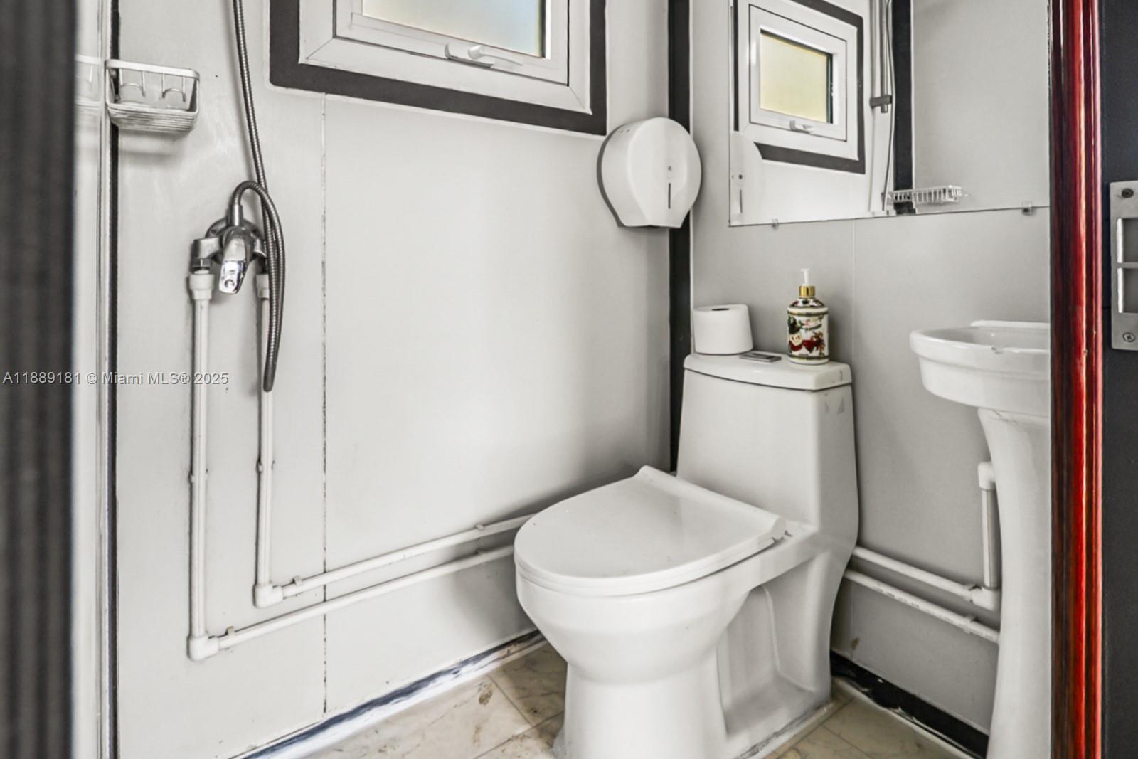 1ST ADDN TO MONNAH PK - Residential