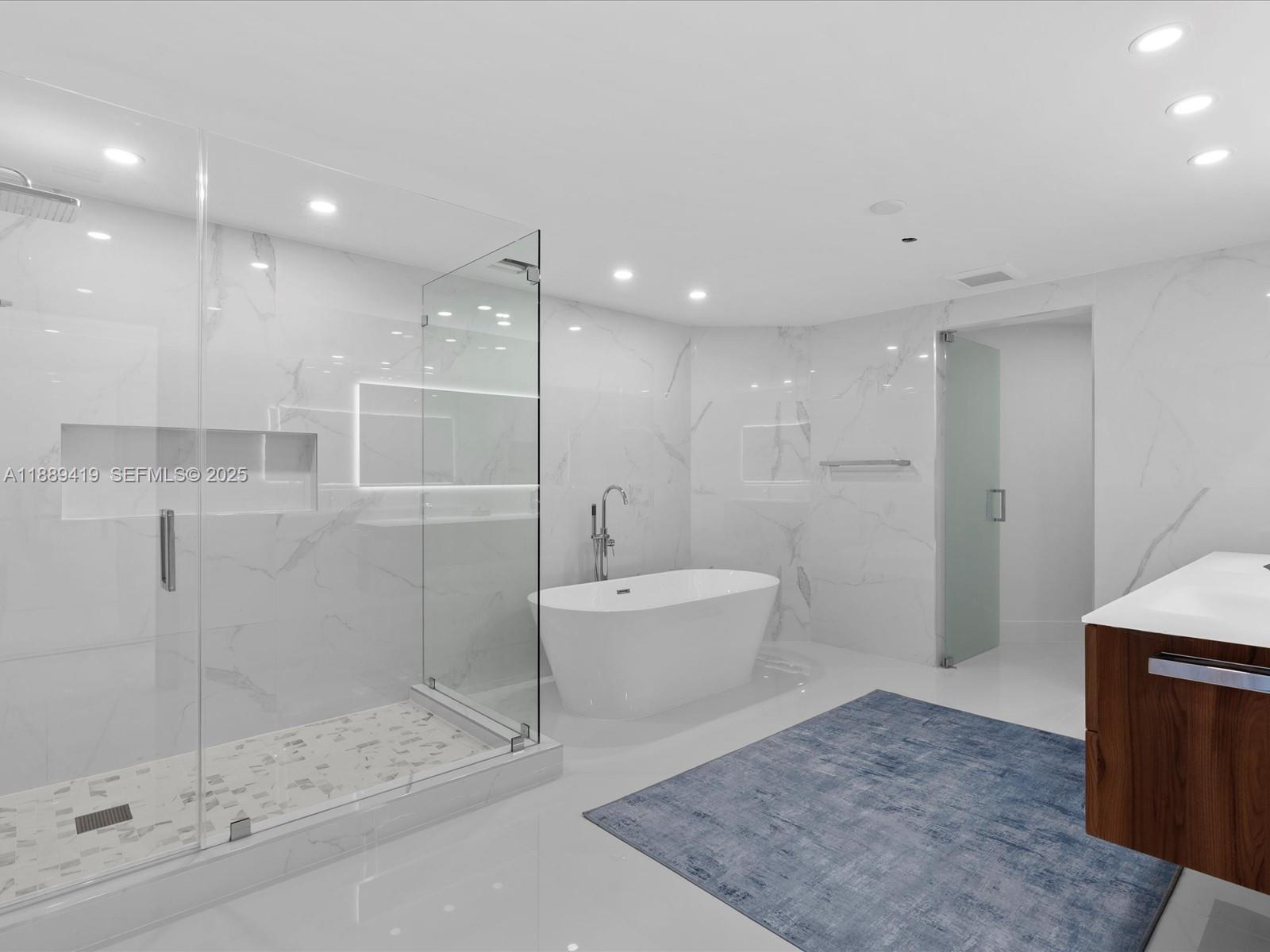 OCEAN PALMS CONDO - Residential