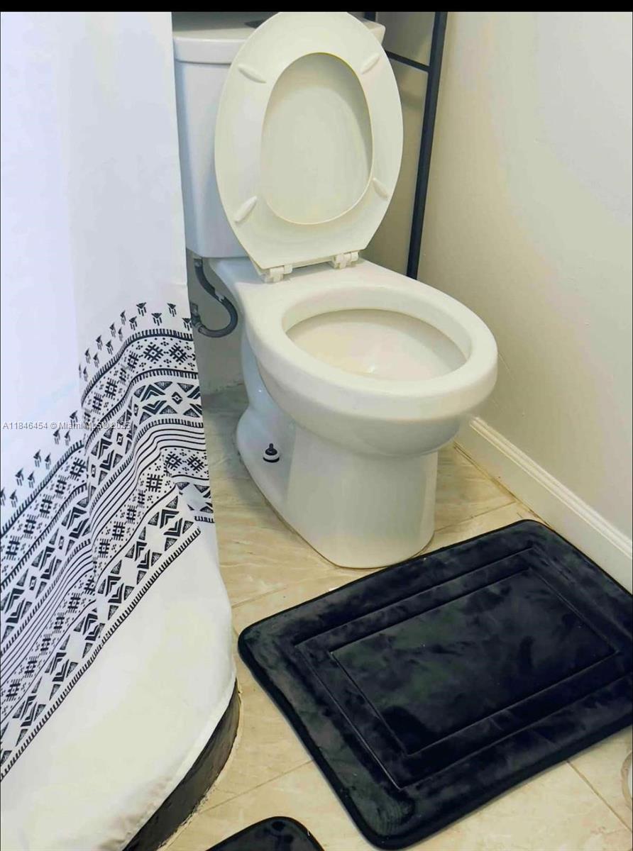 ARCH CREEKS ESTATES - Residential Income