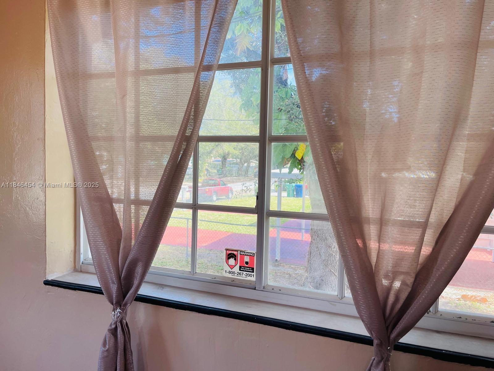 ARCH CREEKS ESTATES - Residential Income