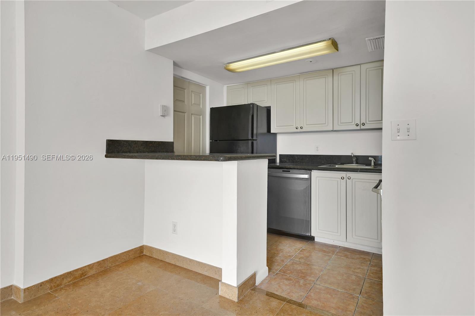 ISOLA CONDO - Residential Lease