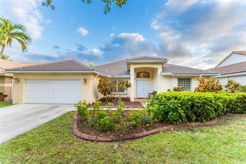 Photo of 748 Heritage Way, Weston, FL 33326 (MLS # A11345441)