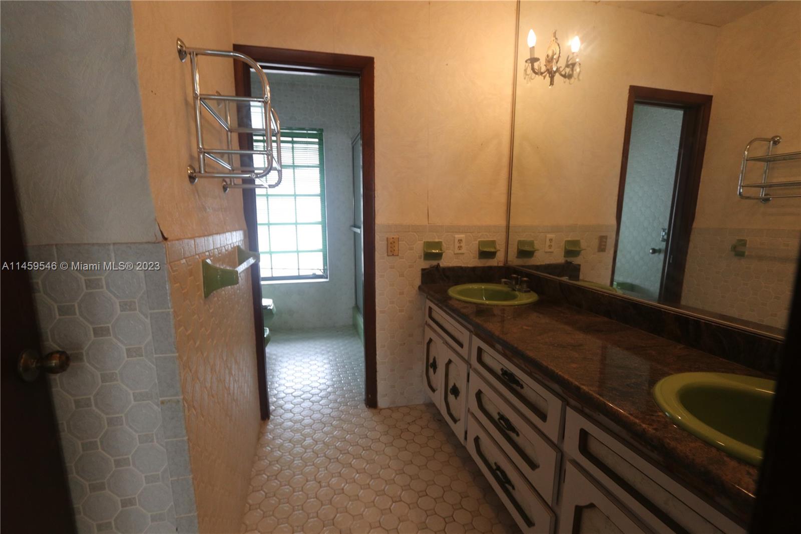 MIAMI LAKES LOCH LOMOND E - Residential