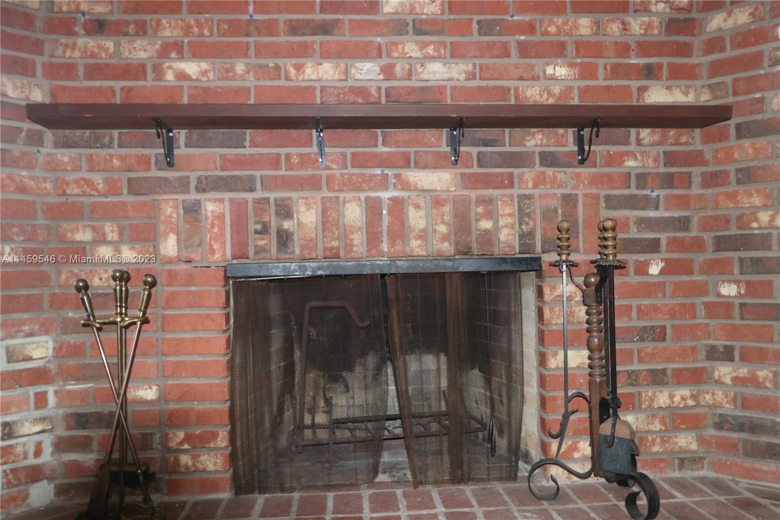 MIAMI LAKES LOCH LOMOND E - Residential