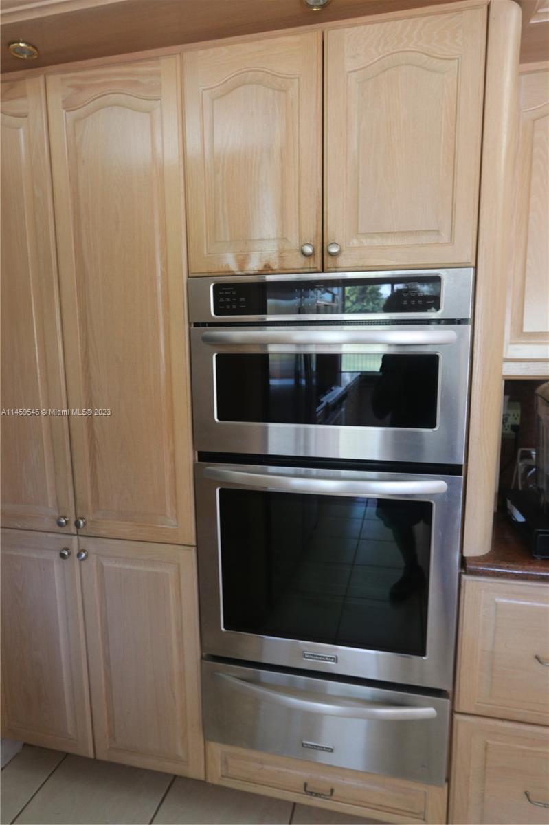 MIAMI LAKES LOCH LOMOND E - Residential