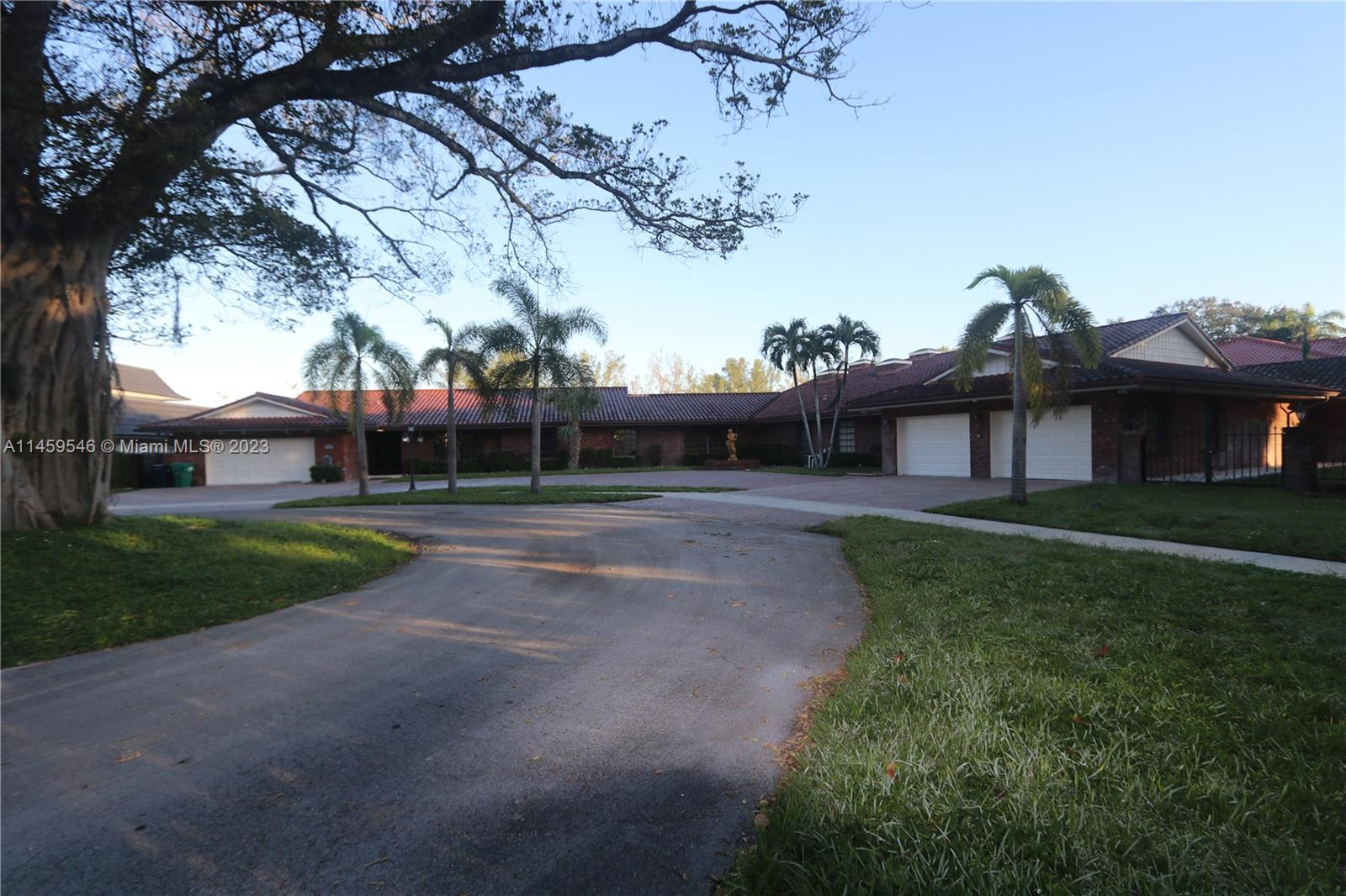 MIAMI LAKES LOCH LOMOND E - Residential