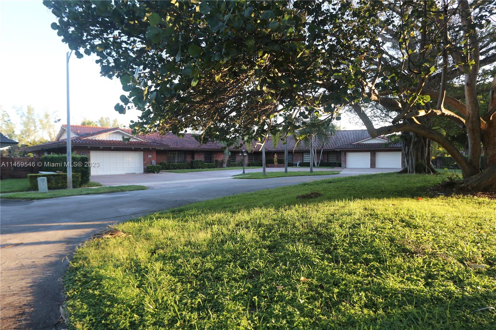 MIAMI LAKES LOCH LOMOND E - Residential