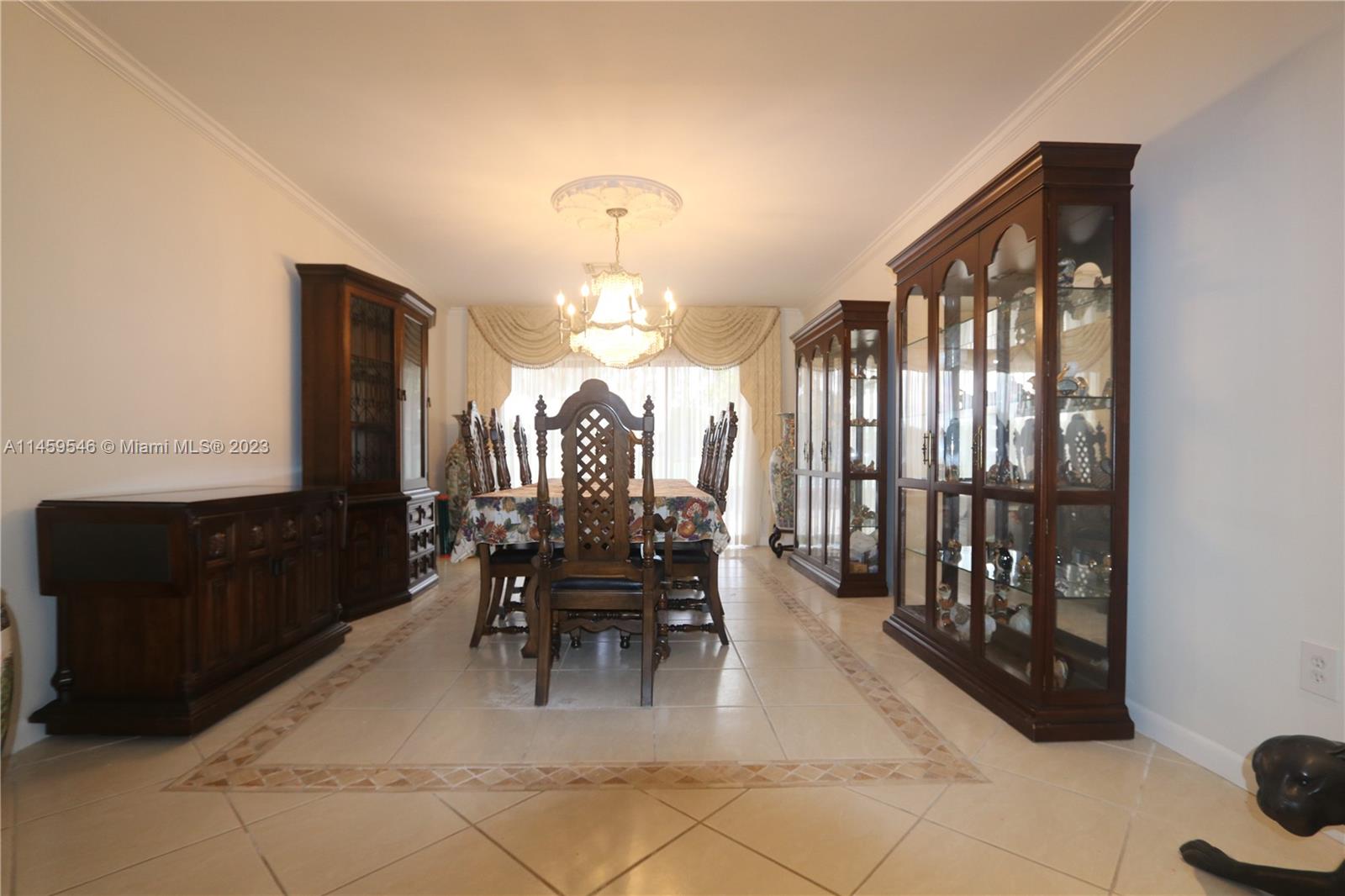 MIAMI LAKES LOCH LOMOND E - Residential