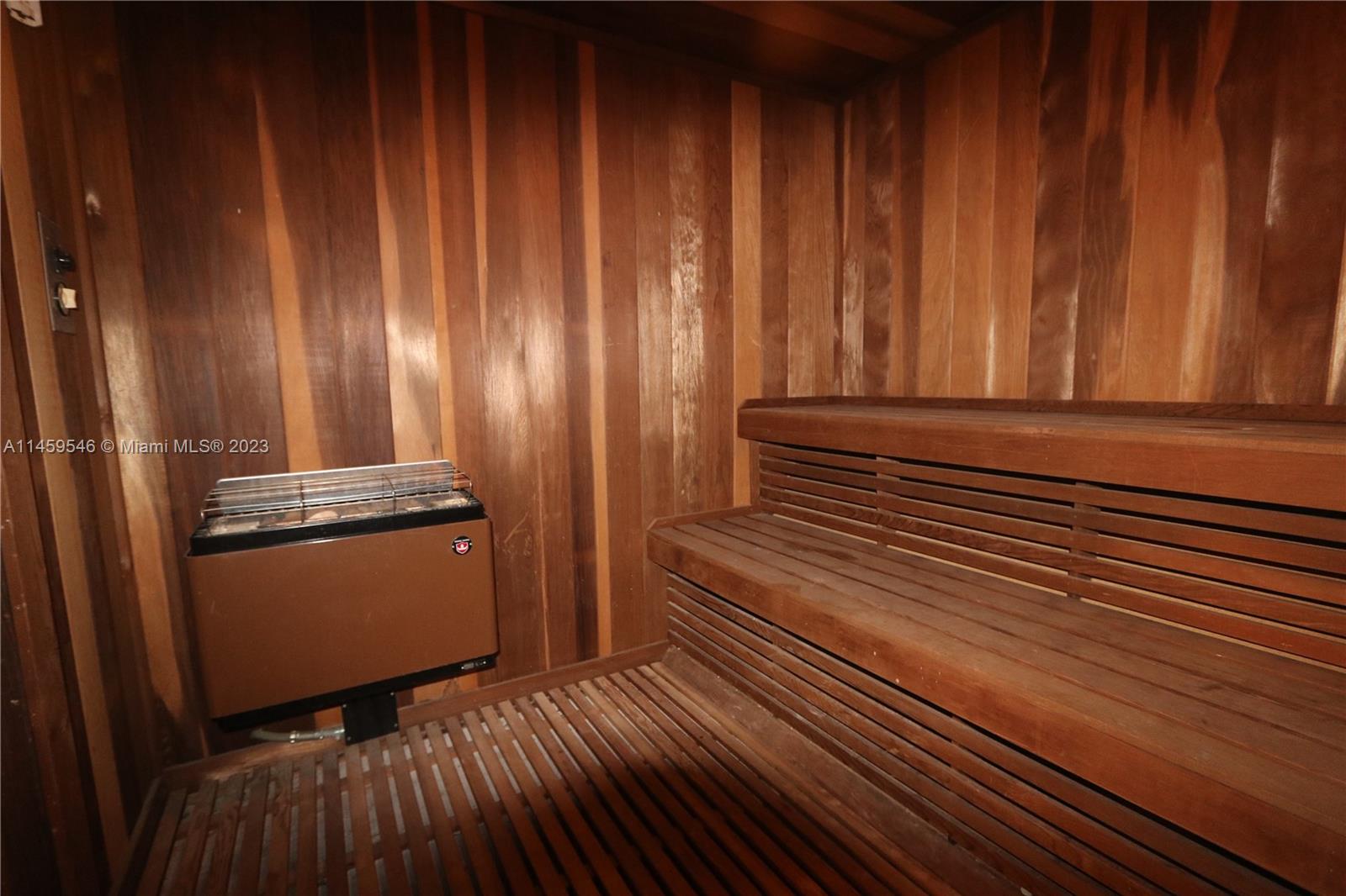 MIAMI LAKES LOCH LOMOND E - Residential