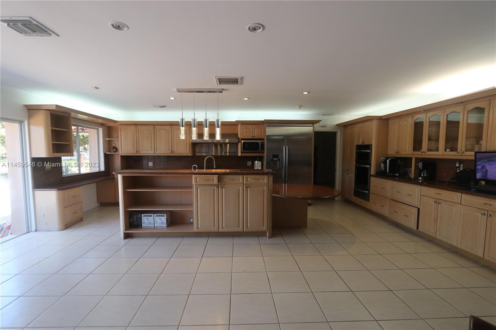 MIAMI LAKES LOCH LOMOND E - Residential