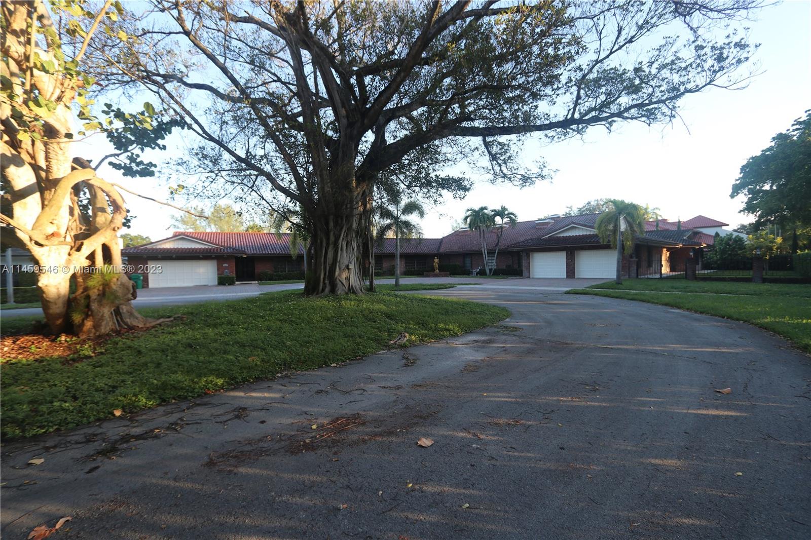 MIAMI LAKES LOCH LOMOND E - Residential