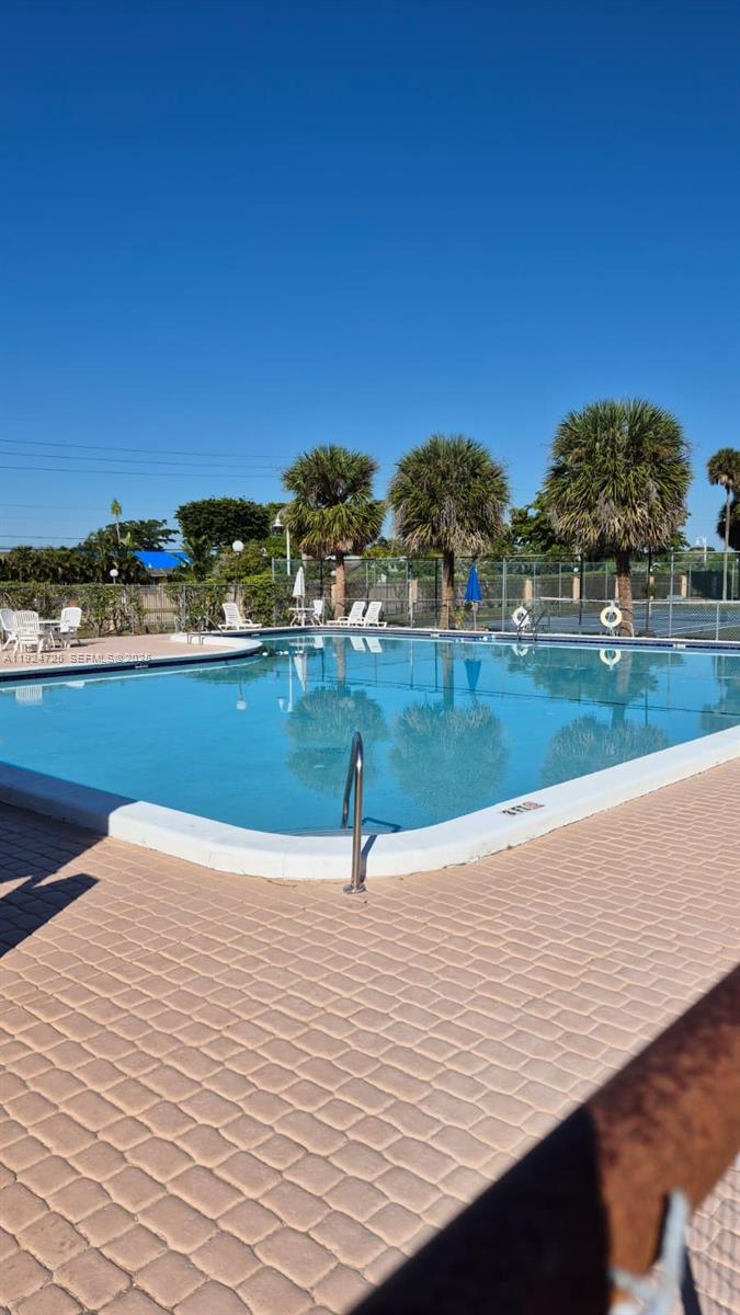 CARLISLE AT HAMPTONS WEST - Residential