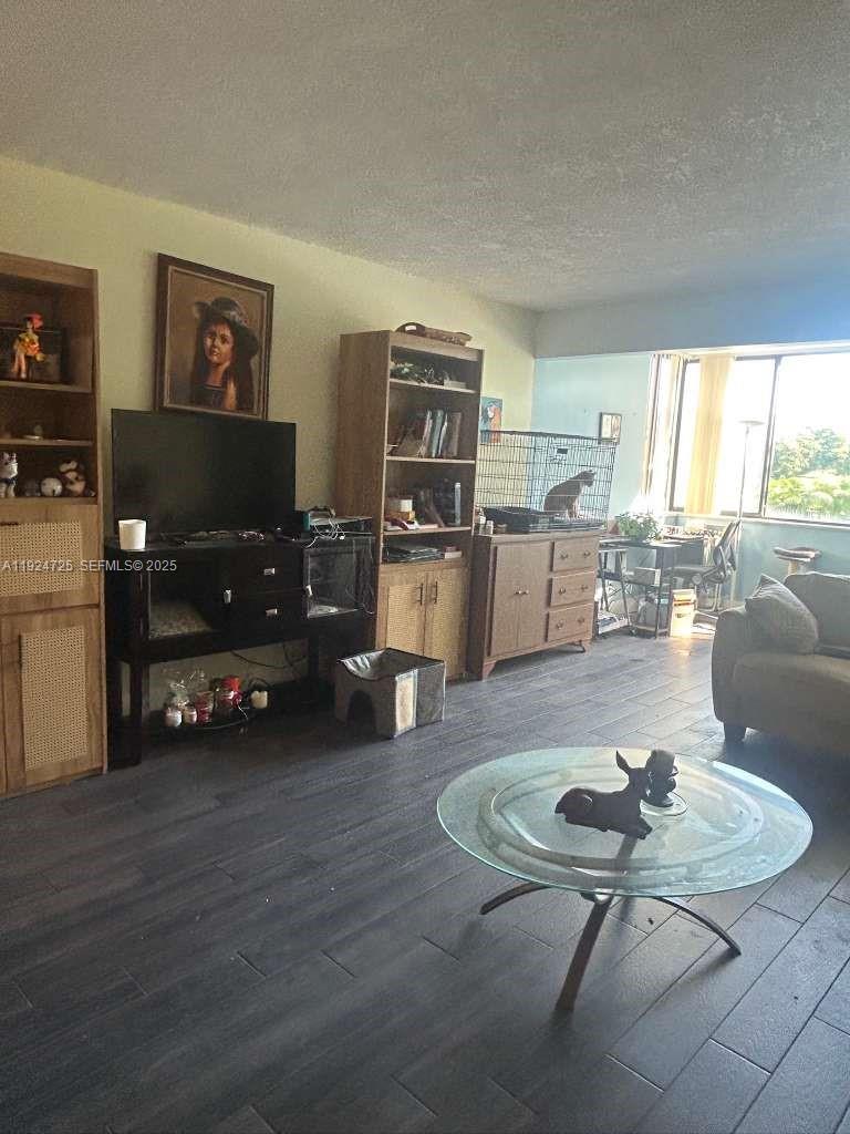 CARLISLE AT HAMPTONS WEST - Residential