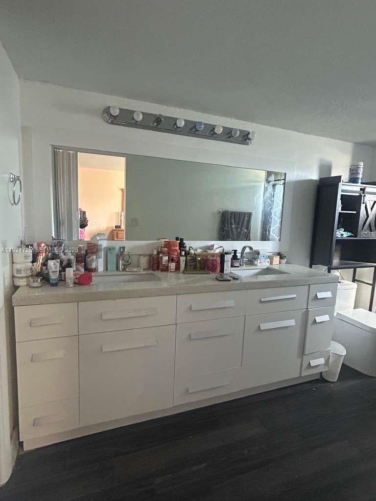 CARLISLE AT HAMPTONS WEST - Residential